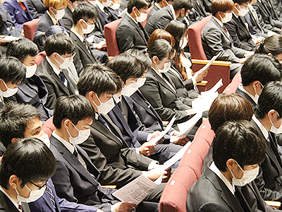 令和5年度四日市大学入学式