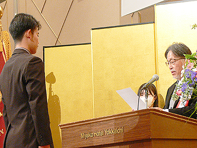 令和5年度四日市大学学位記授与式